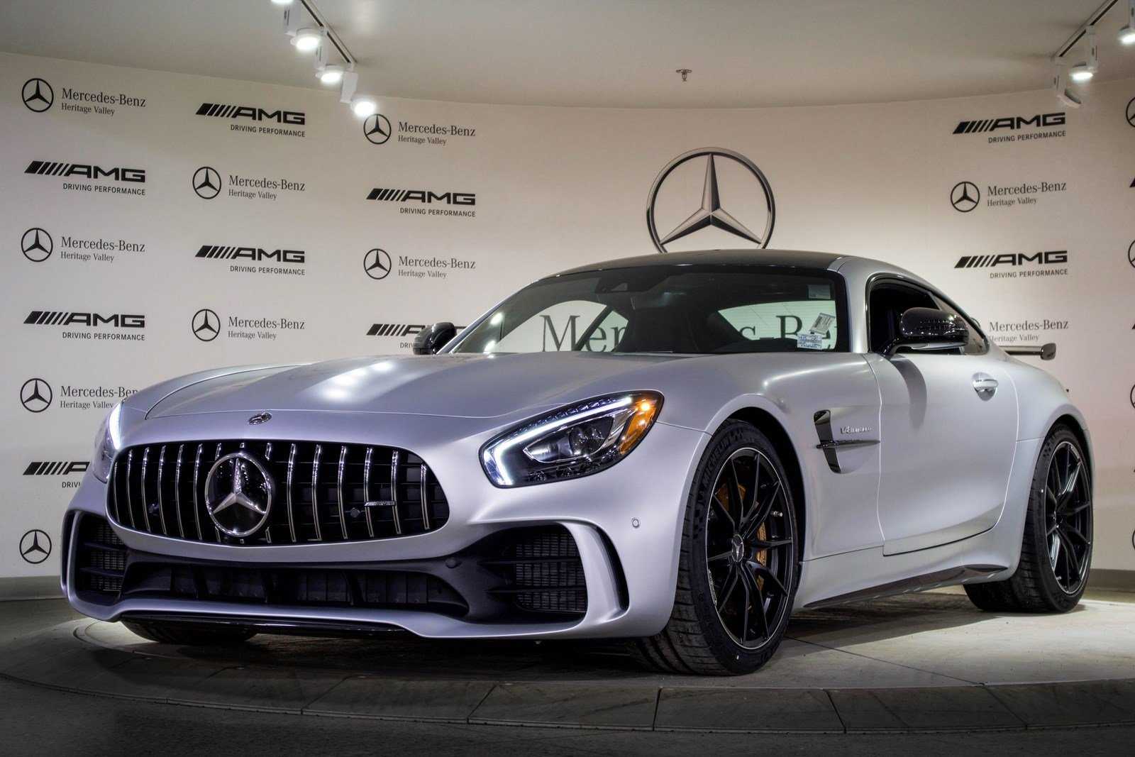 Mercedes Benz AMG gt 2019