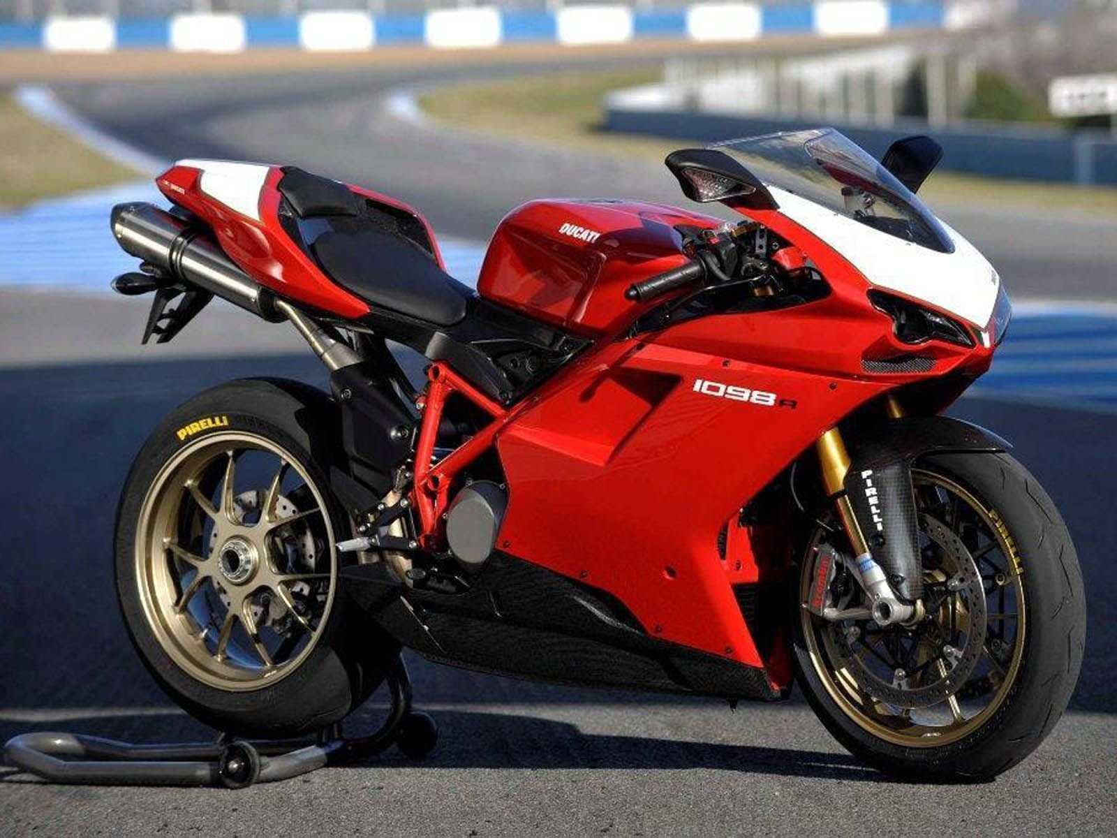 Фото мотоциклов спортивных. Ducati 1098r. Дукати 1098s. Ducati 1098 черный. Мотоцикл Дукати спорт.