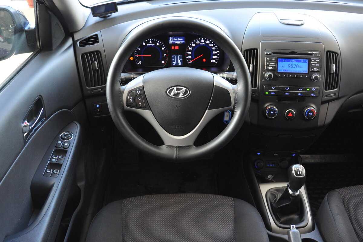 Подогретый хэтчбек Hyundai i30 Turbo 2015-2016 Технические характеристики, фото и цены на новые Хендай ай 30 Турбо