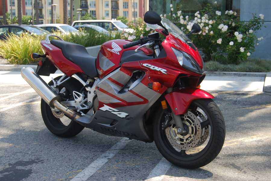 Обзор мотоцикла модели honda cbr 600 f4 • intrends