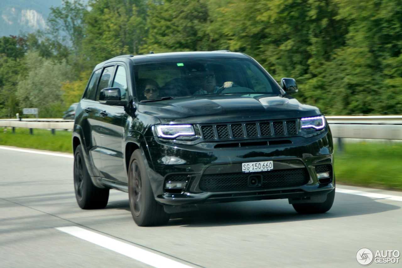 Jeep Grand Cherokee srt8 2017