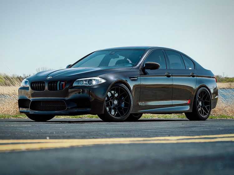 Обзор заряженного седана BMW M5 F10 2014-2015 Технические характестики, фото и цены нового БМВ М5 Ф10