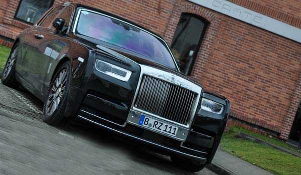 27 июля 2017 года на специальном мероприятии The Great Eight Phantoms британский производитель представил полностью новый Rolls-Royce Phantom VIII