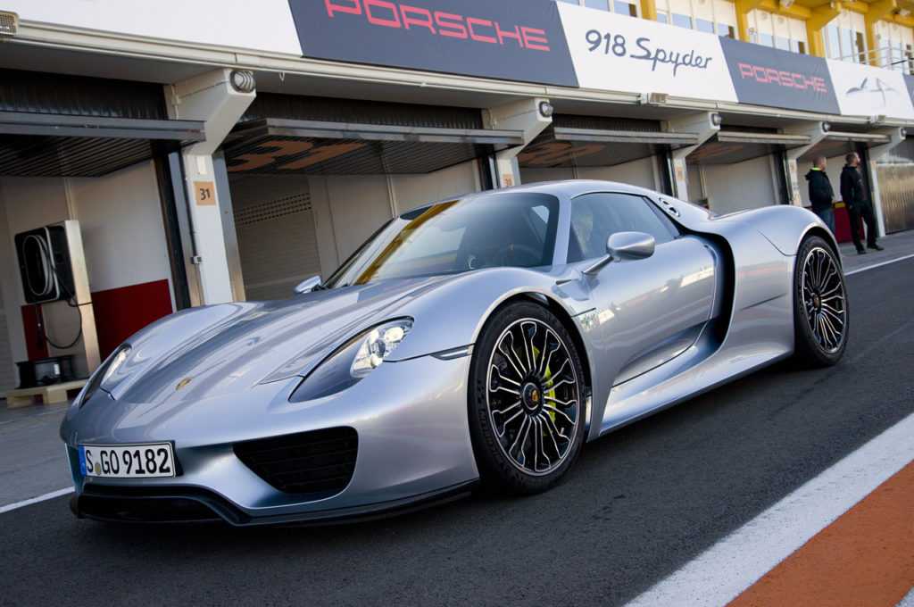 Porsche 918 spyder: технические характеристики,описание,фото,видео,цена,обзор