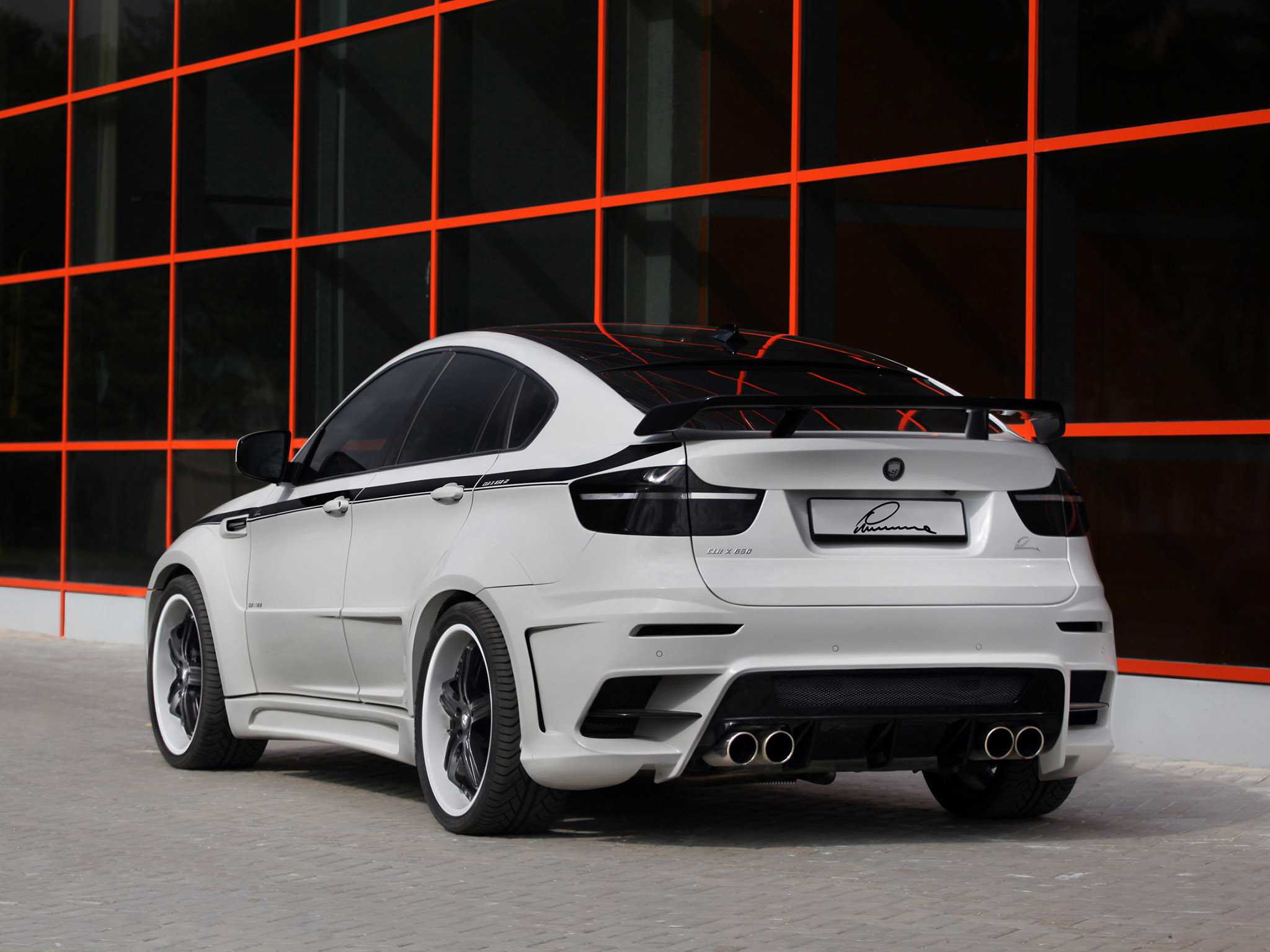 Ателье VOS Performance представило свой вариант заряженного купе BMW M2 Модификация от немецких тюнеров получила более агрессивный дизайн экстерьера, а