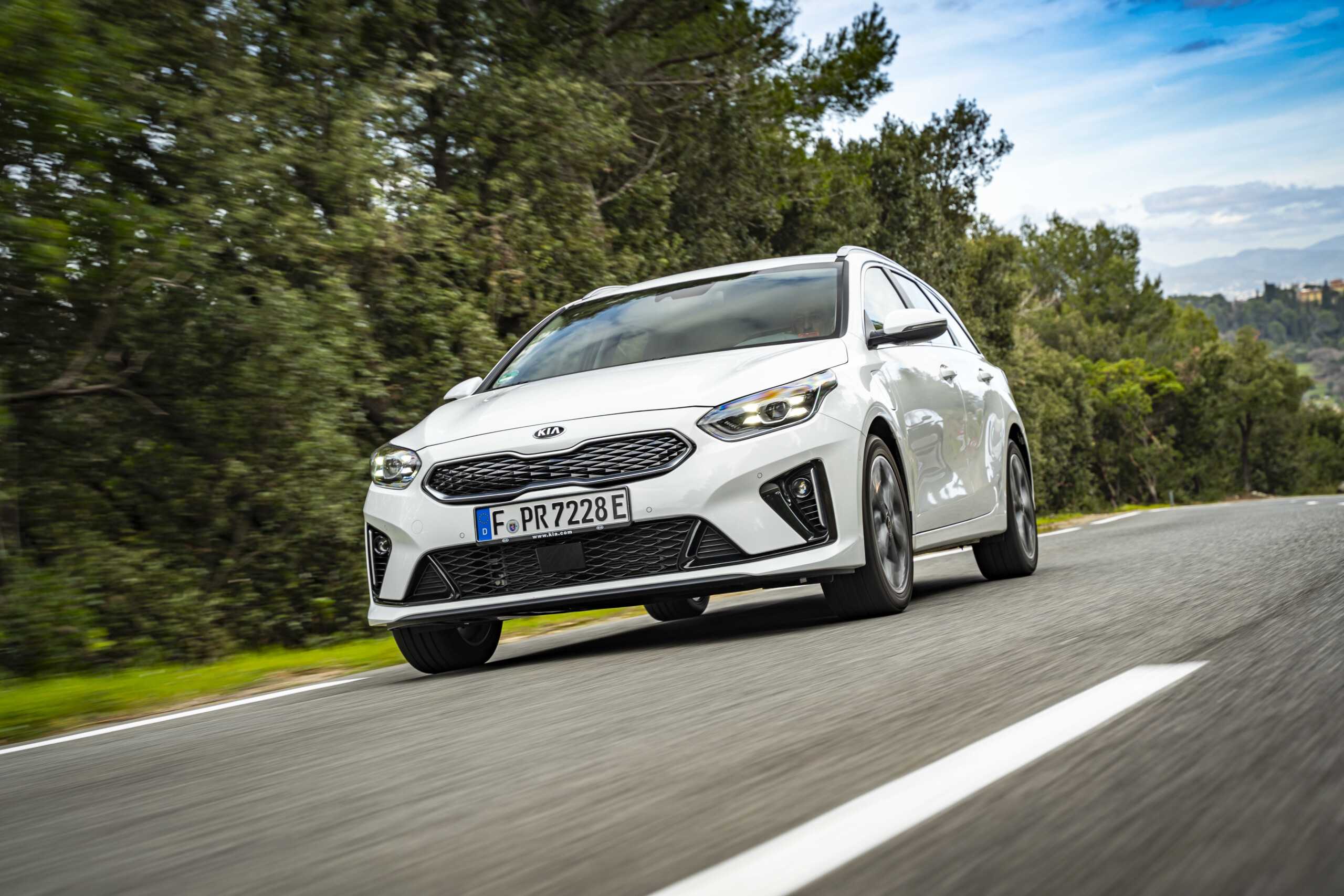 Обзор kia ceed sw 2019, тест-драйв, видео