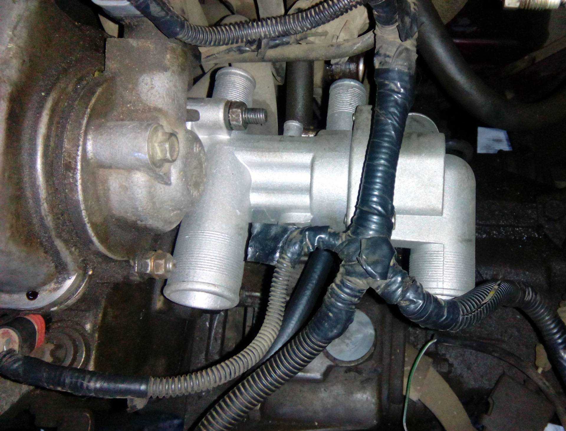 Неисправности термостата ваз 2114 могут доставить много проблем владельцу автомобиля Поговорим о том, как проверить термостат и произвести его замену