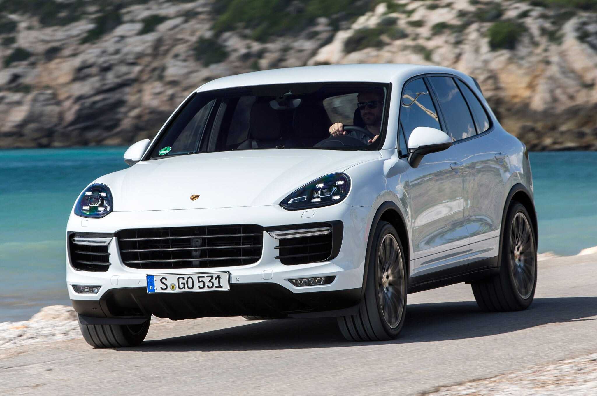 Porsche Cayenne GTS 2015