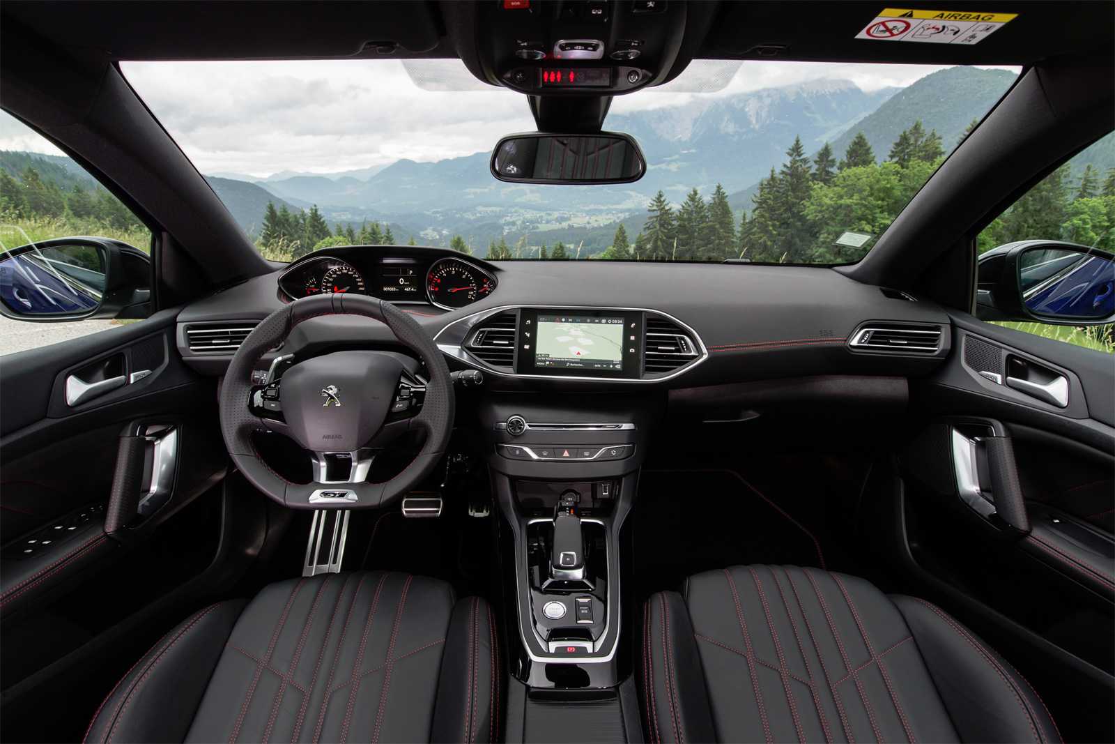 Автомобиль peugeot 308