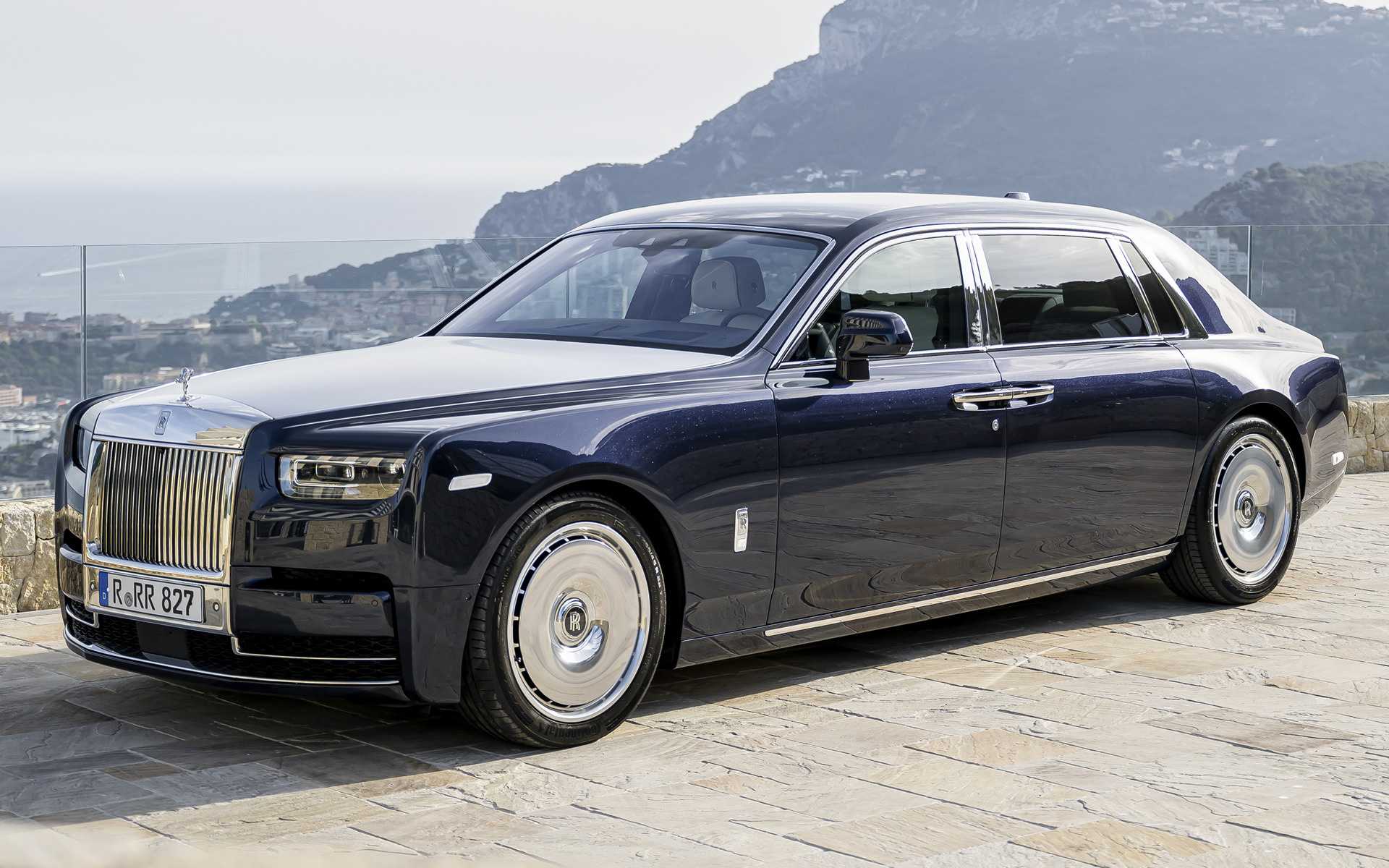 2023 rolls-royce ghost review, ﻿pricing, and specs