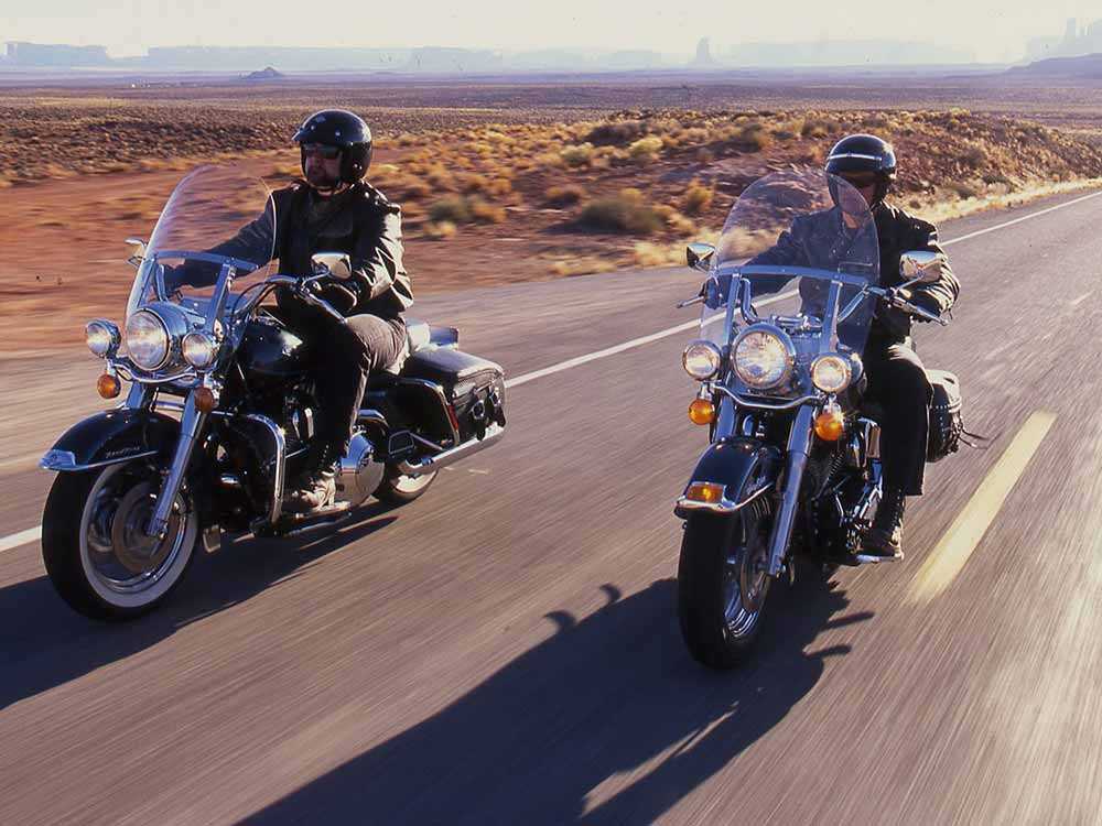 Тест-драйв harley-davidson dyna wide glide / харлей-дэвидсон дина вайд глейд. dyna wide glide 2011: дикая штучка