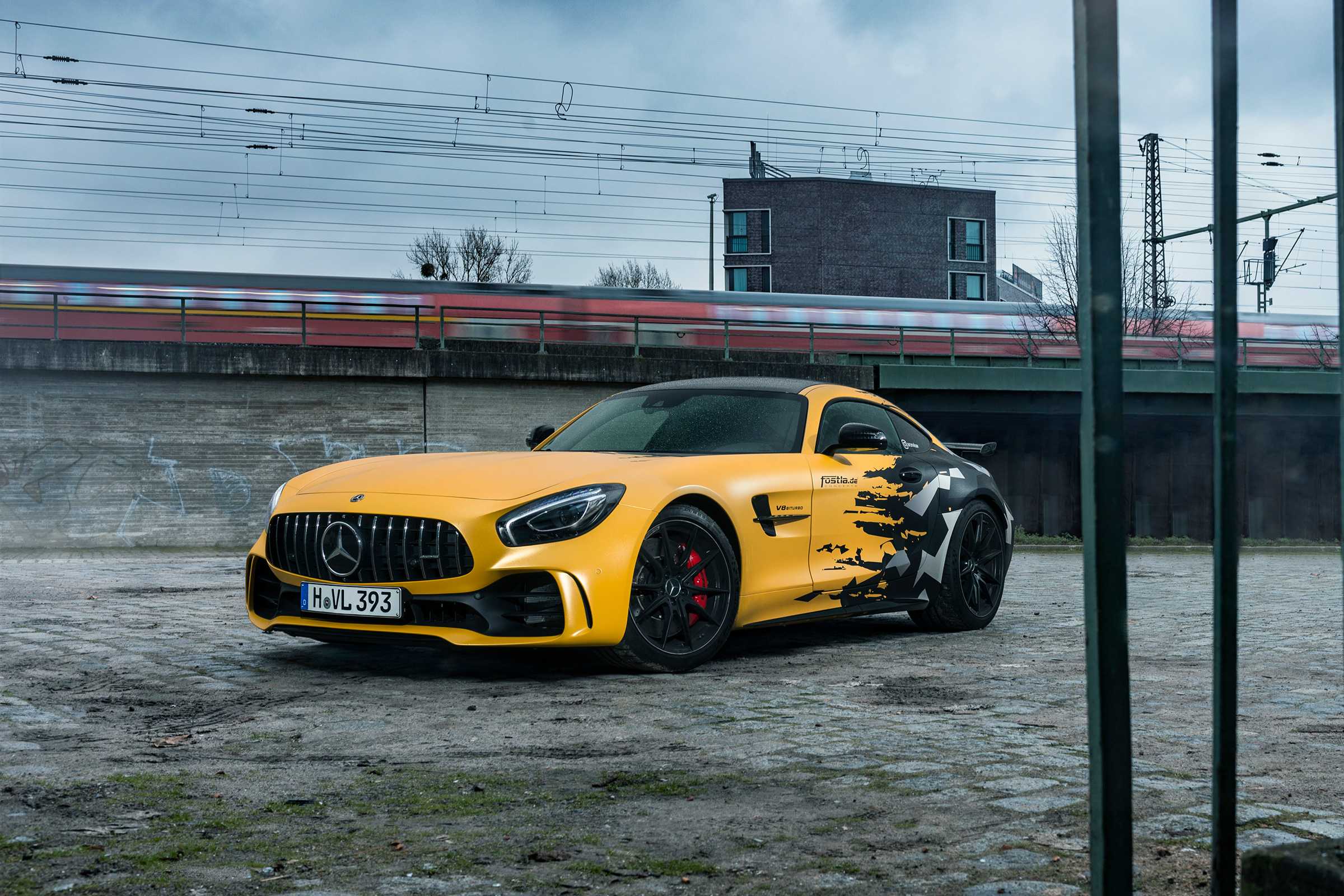 Mercedes amg gt. Mercedes AMG gt r Tuning. AMG GTR 1. Mercedes AMG GTR Tuning. Мерседес АМГ ГТ 63 S желтый.