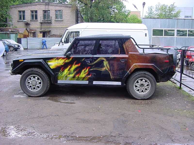Ламборгини лм 002