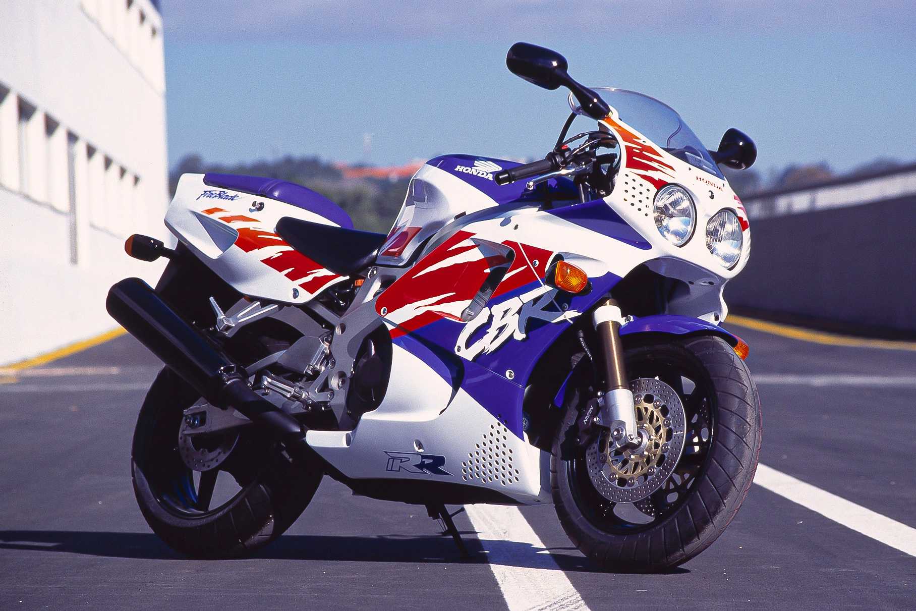 Honda cbr 1000 rr fireblade